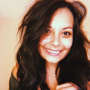 Meet your Posher, Angelica